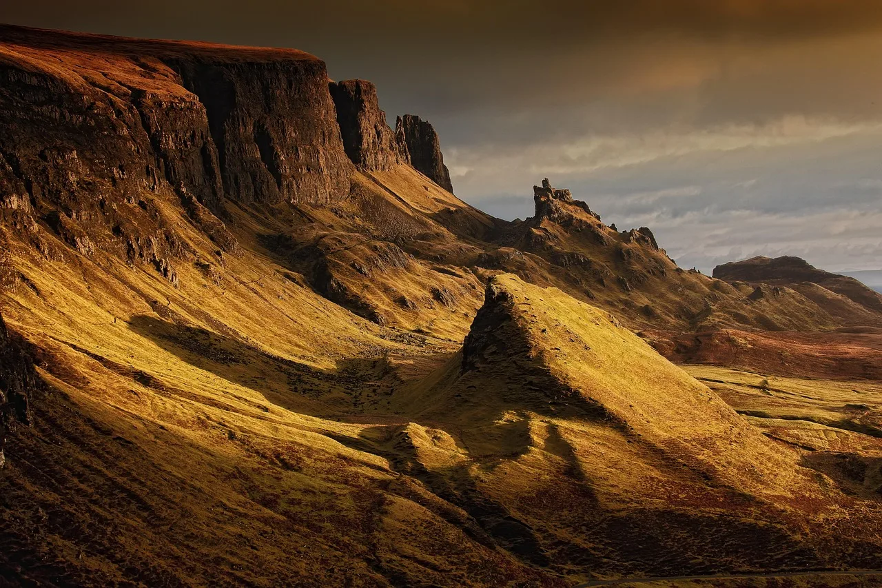 berg, klippor, liggande, fjällandskap, skottland, natur, highlands, quairaing, isle of skye, kullar, klippformationer, idylliska, schroff